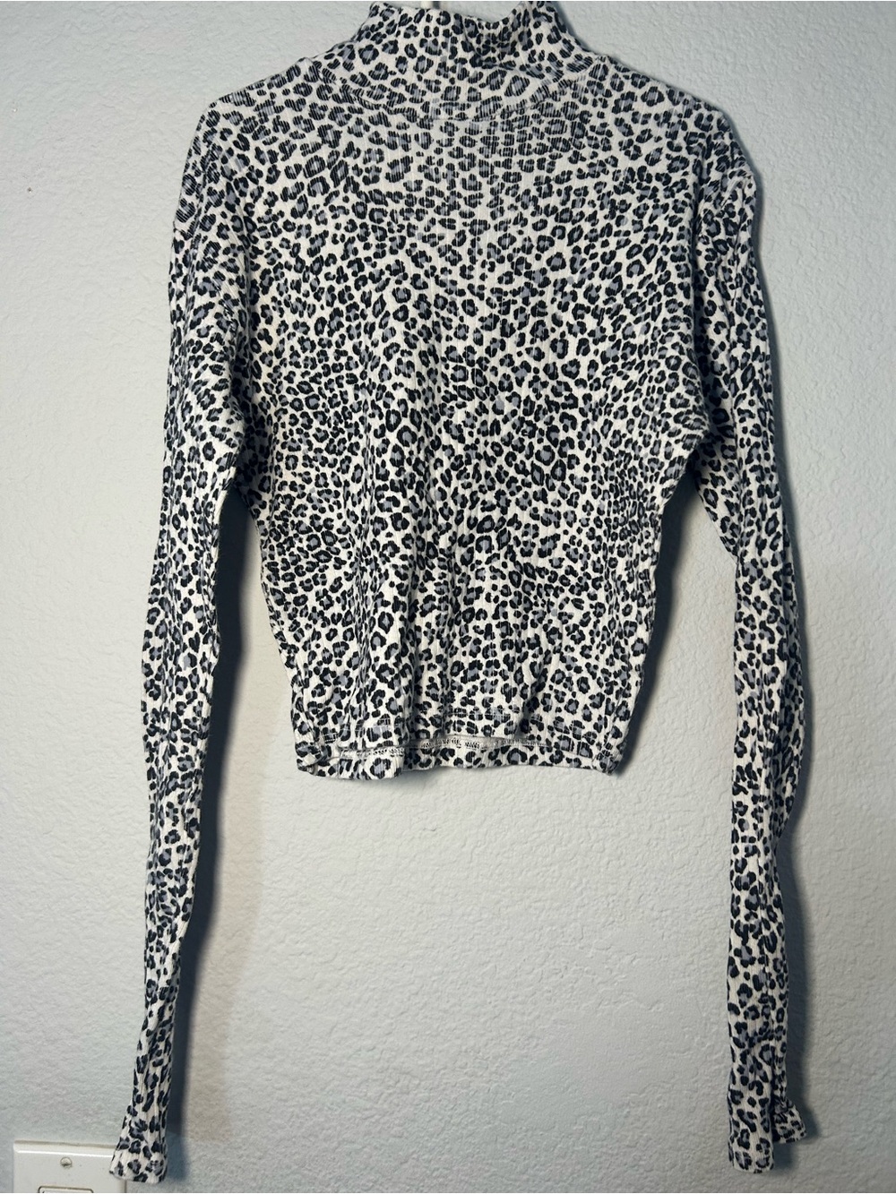 Brandy Melville White Leopard Print Mock Neck Long Sleeve Top